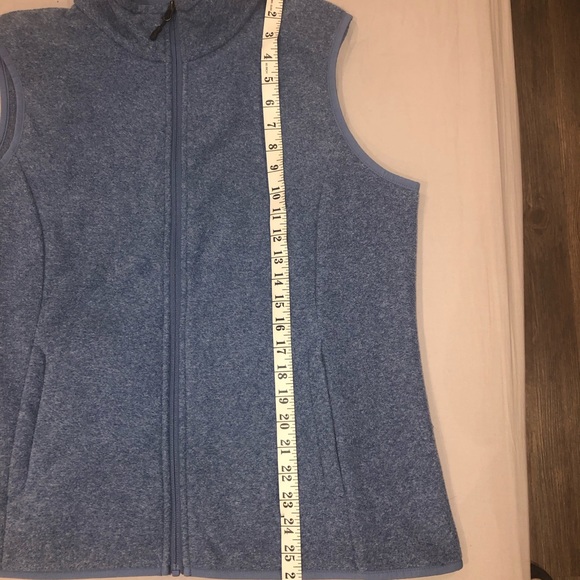 AMAZON ESSENTIALS  | SLEEVELESS VEST: XL (NWOT) - Picture 3 of 16